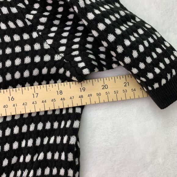 Torrid Size 0 US Large Black White Polka Dot Elbow Sleeve Cropped Sweater - Picture 7 of 7